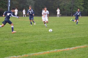 Piedrasanta chases after the ball.